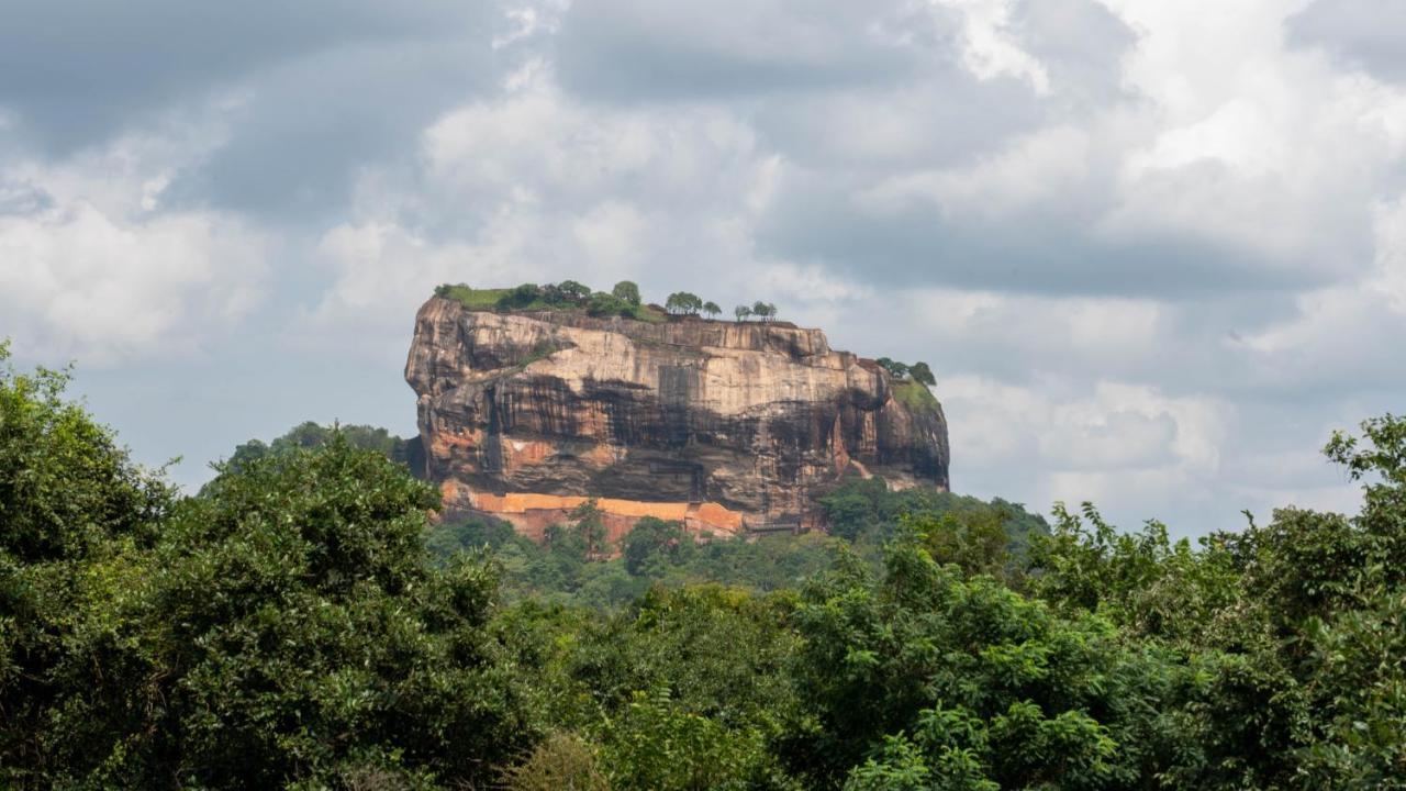 Iwamisou Hotell Sigiriya Eksteriør bilde